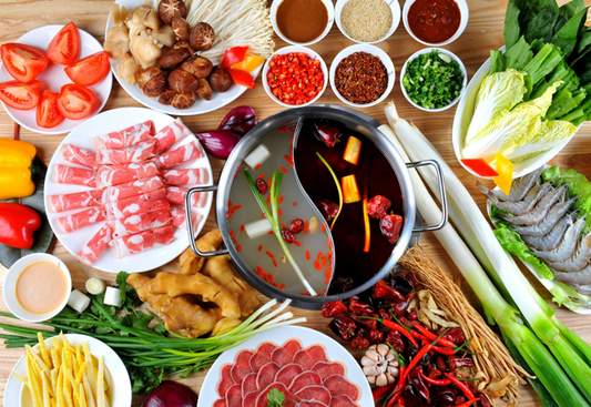 Hoe organiseer je hotpot avond? Zo doe je dat thuis